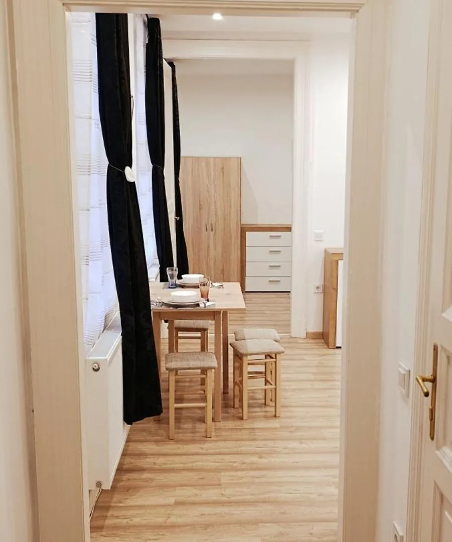 Pretty Flat In The Center Apartment Budapest